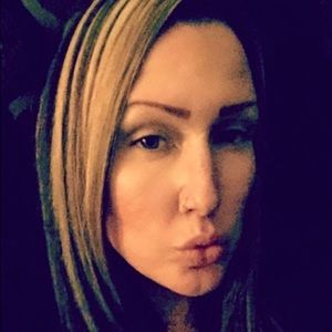 Meet your Posher, Jillian